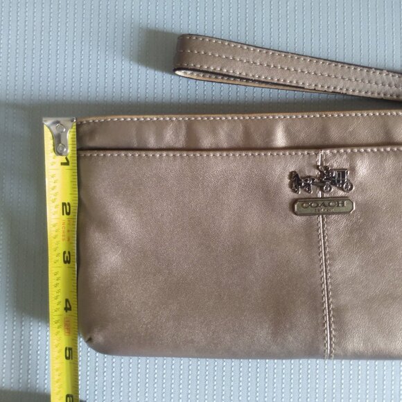 Coach Gold Metallic Leather Clutch Wristlet - Picture 11 of 11